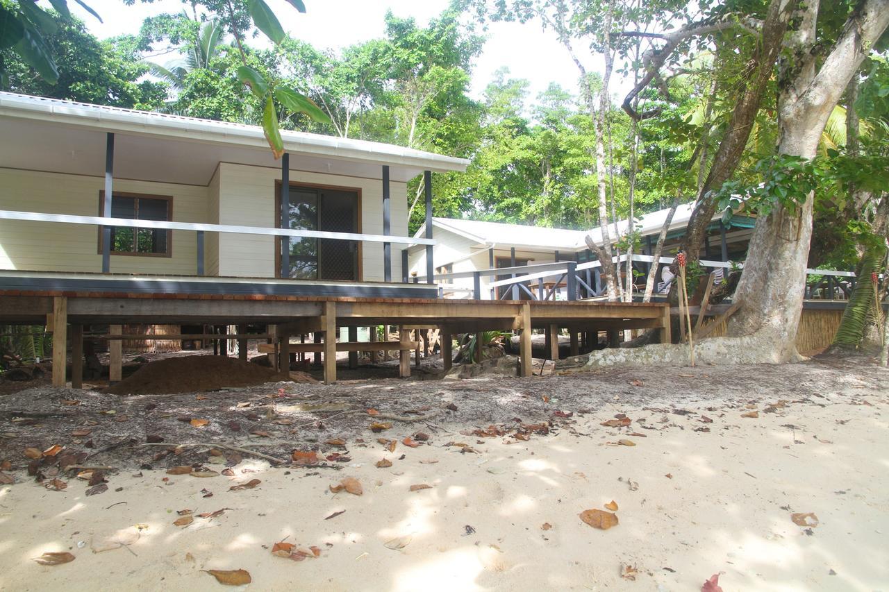 Evis Resort At Nggatirana Island Halisi Dış mekan fotoğraf