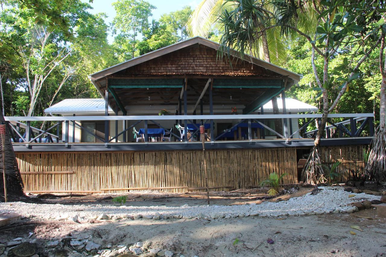 Evis Resort At Nggatirana Island Halisi Dış mekan fotoğraf